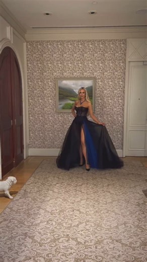 12K views · 59 reactions | The Platinum VIP Style Awards 2025 ✨ @vip.magazine Dress @goldenstitch.ie Makeup @ciarandoonanmakeup Hair @ceiralamberthairconsultancy @goldfeverhair Necklace belonged to my grandmother 殺 #platinumvipstyleawards | Rosanna Davison Nutrition | Facebook