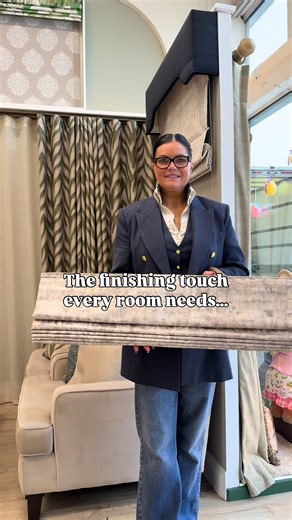 Little upgrades make the biggest difference. Take a look at this bespoke Roman blind from LC Blinds and Interiors.