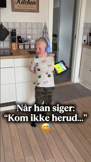 Når dit barn siger “I må ikke komme herud” 😅