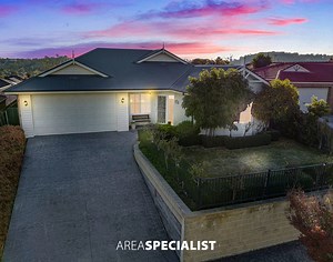 4 Manna Gum Drive, Pakenham, VIC, 3810 - House Sold on 02 06 2022