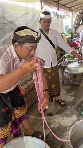 Explore Traditional Balinese Cuisine in Bali