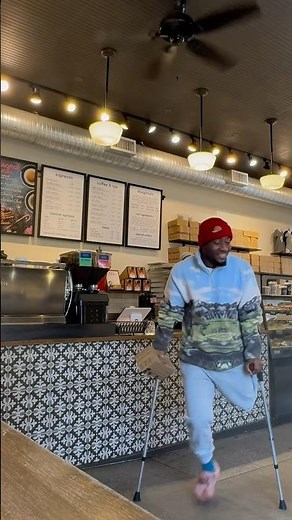 A day in the life on forearm crutches. 🦾 #amputee #oneleg #crutches #forearms #leggo