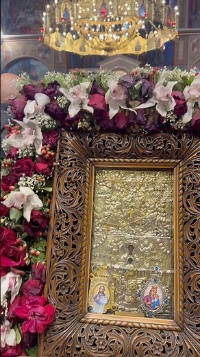 Η Παναγία Χρυσοπηγή της Σίφνου η θαυματουργή στον Πειραιά #orthodox