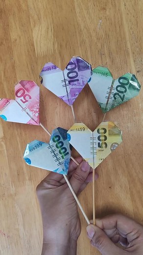Money Heart Shape Tutorial - Create a Stunning Money Bouquet