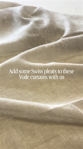 It’s all in the pleats! We love how these Swiss pleats give a sheer voile just a bit of structure while keeping a soft, flowing look. There’s a lot of measuring, folding and hand stitching behind the scenes, but the end result is always worth it 🤍 @edandcodesigns ✨ | Ed and Co Designs