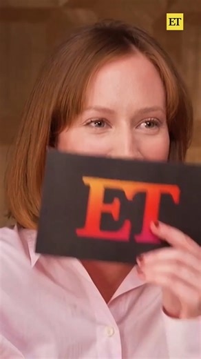 196K views · 2.6K reactions | It’s all love between Jean Smart and Hannah Einbinder! The two costars react to their on-screen kiss while ‘Spilling the E-Tea.’  Season 4 of ‘Hacks’ premieres April 10 on Max. | Entertainment Tonight | Facebook