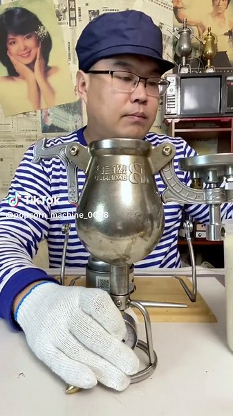 Rice Crispy Cannon. Rice puffs. rice bubbles puffreis.ricepuffreis.Breakfast. puffed rice for breakfast #tiktok #fyp #popcornmaker #popcorn @Mr. Popcorn.