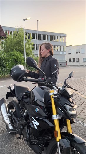 Exploring the BMW G310R: A Beginner's Guide to Motorcycling