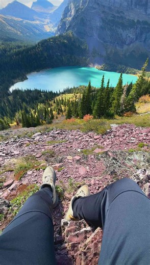 Breathtaking Mountain View Overlooking a Turquoise Lake