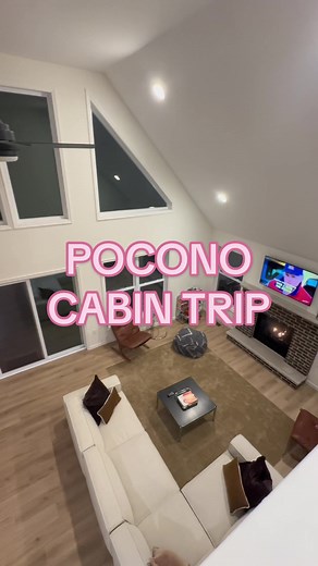 Replying to @Ci Save this @airbnb for your next Pocono getaway 📍 #airbnbfinds #poconosgetaway #bestpoconoscabin #blackgirlcabintrip #poconosmountains #thingstodopoconos