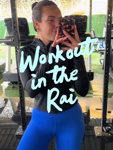 Let’s do a little full body workout whilst it’s pouring with rain all around me! #rain #training #gym #fitness #workout