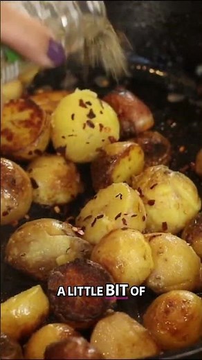 Easy Skillet Potatoes - Delicious Side Dish in Minutes!