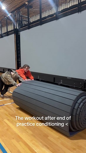 The hardest part of Wednesday practices 🥲💪 #cheer #cheerleading #workout #conditioning #frozen