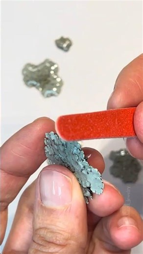 Resin Jewelry Finishing Process – Polishing Moss Pendants by Hand #polishresin