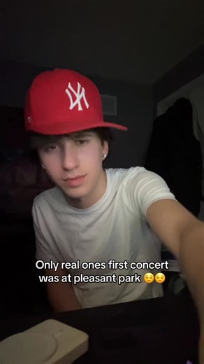 Nicgotmotionn | U had to be there to know 🙏 #marshmallow #fortnite #concert #explorepage #relatable | Instagram