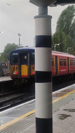 (Before withdrawn | Baby Train) South Western Railway 5713 Class 455 departing Syon Lane
