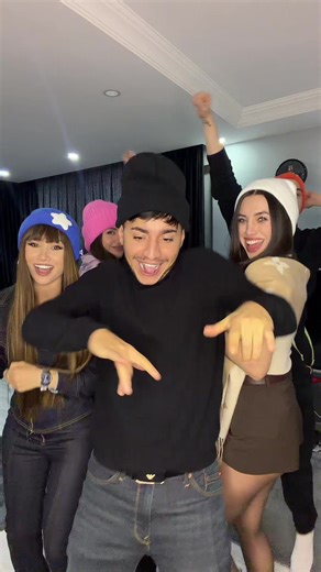 Eğlenceli Dans Performansları