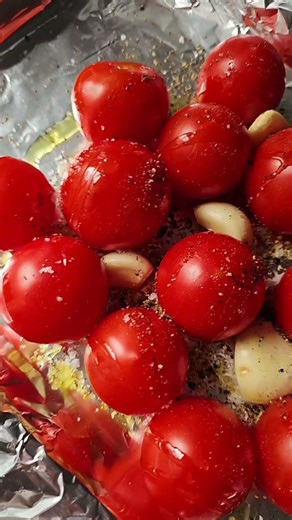 Quick Oven-Roasted Cherry Tomatoes 🍅✨