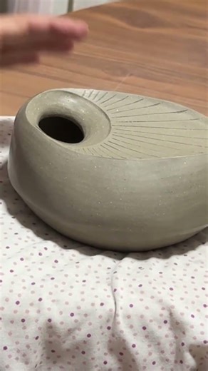 Como hacer el bruñido de una pieza de cerámica #ceramicaartesanal #ceramichandmade