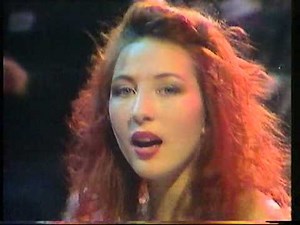 FUZZBOX -WALKING ON THIN ICE-THE DISNEY CLUB-1989