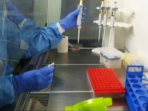 The number of confirmed Coronavirus cases rose to 21,700 in India, including 686 deaths, health ministry data showed. The number of active COVID-19 cases stood at 16,689 as 4,325 people were cured and discharged, and one patient migrated, the ministry said. Read here: https://www.ndtv.com/india-news/coronavirus-india-live-news-updates-new-covid-19-cases-on-24-april-2020-total-patients-21700-deaths-2217305 | NDTV