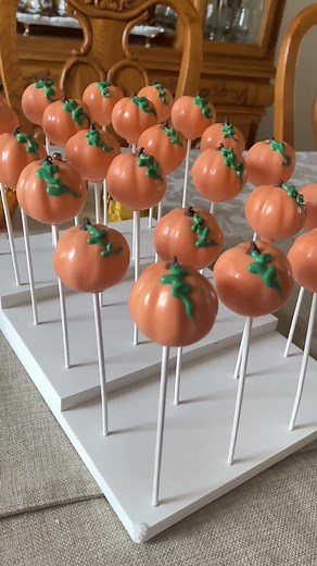 Fall Cake Pop Ideas for Halloween Baking Fun