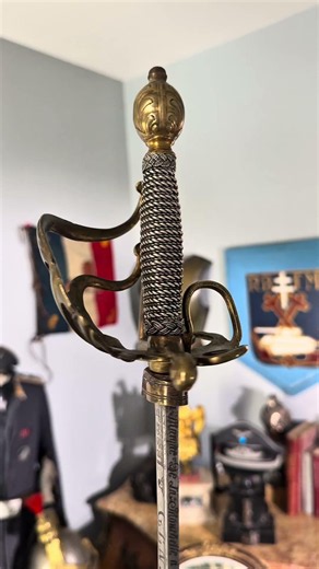 Le sabre des Gendarmes de la Garde du Roi. ⚜️