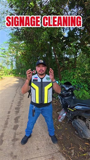 Essential Tips for Effective Signage Cleaning