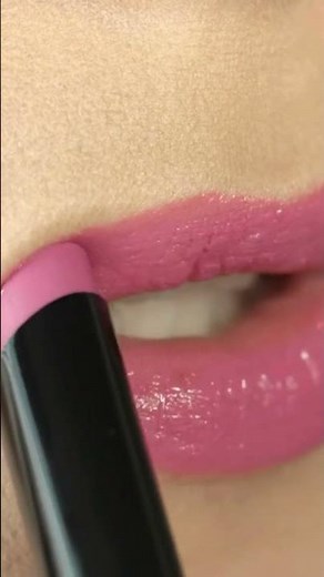 The Power of Pink – Perfect Lipstick in Seconds!