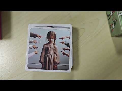 HeartScript Self Reflection Journaling Card Deck. Therapeutic Journal Prompts for Women