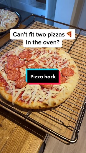 How to Fit 2 Pizzas on One Tray | Pizza Hack