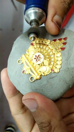 Gold Latest Cutting Locket Designs 2026 | New Trendy Gold Pendant Collection #Shorts #Vrail #Trendin