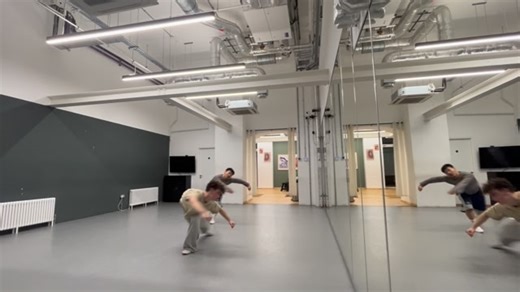 Vive | Studio flow in London ☯️ ☯️ @a.xander.c #dance #contemporarydance #flow | Instagram