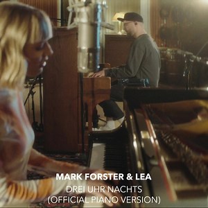 Ich kann mich nicht entscheiden welche Version von "Drei Uhr Nachts" von Mark Forster und LEA ich lieber mag, das Original oder diese Gänsehaut Akustik Version 🤔⁠ 🎹⁠ ⁠ Das Akustik Video gibt es jetzt hier ▶ ︎ https://www.youtube.com/watch?v=NrwSakEdcCA&list=PLkqz3S84Tw-Rm5uxd32cr8fw7D_SqIF19&index=2 | Vevo