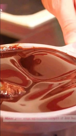 Glaçage Chocolat Miroir Éblouissant ! Recette dans le Tutoriel Complet 🌟