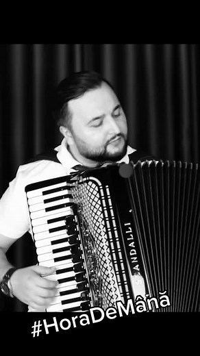 Hora de mână: Tutorial de acordeon cu Marcel Budală