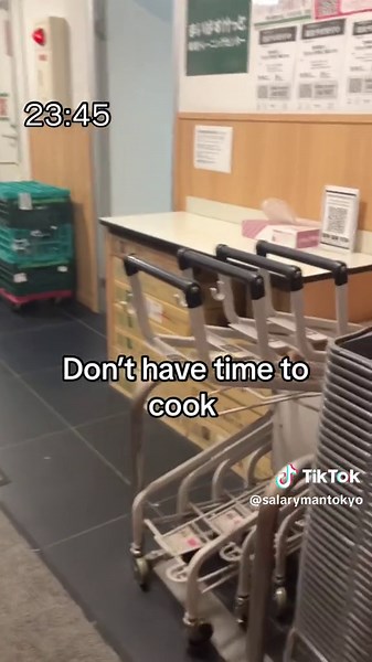 A Day in the Life of Working in Japan: Challenges, Rush Hour, Low Pay