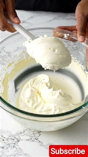 No-Bake Strawberry Cheesecake in 5 Minutes