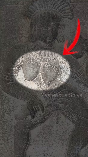 Strange woman? 👠🤯😱 #women #carving #ancient #ytshorts #india #history #temple #shorts #yt #facts