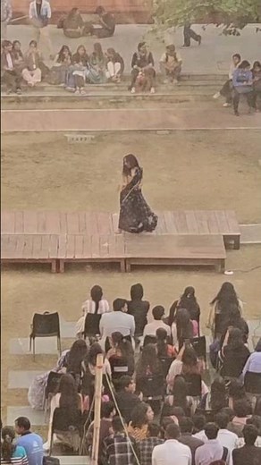 bollywood flash mob dance show in S N U