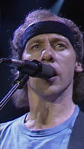 'He got the action, he got the motion' | Walk Of Life (Wembley 1985) #direstraits #markknopfler
