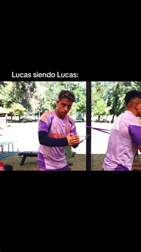 Lucas no te vayas nunca😞💙#assadimiunicoamor #paratiiiiiiiiiiiiiiiiiiiiiiiiiiiiiii #lucasassadi #udechile🔵🔴 #lucasnotevayas @themagic10