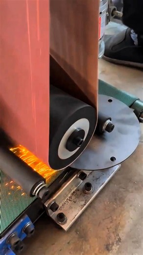 Rust Removal Machine 💥 Watch This Machine Turn Rusty Metal Mirror-Shiny! 💥 Genius LifeHack Tools ✅