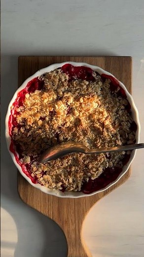 Strawberry crumble. #recipe