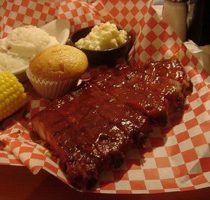 Famous Dave's Award Winning Ribs Recipe and BBQ Tips - Secret Copycat Restaurant Recipes