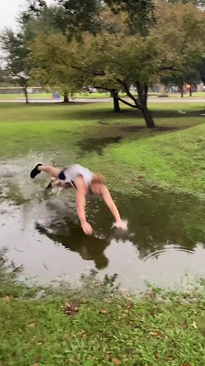 Nana couldn’t afford an ice bath. 🥶 #NanaKnows