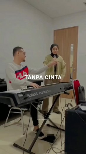 Tanpa cinta versinya nabila🥰 #nabilataqiyyah #tanpacinta #yovieandnuno #cover @Yovie & Nuno - Tanpa Cinta (Cover @nabila.t) Source: @Paul Nabila