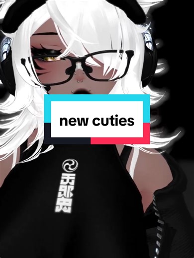 some cute avatars I got, not a series but, here and there ^^ !! ━━━━━━━━💜━━━━━━━━ World : . 1's Optimized Box Avatars : . Lyra by Cupcake . Sugar by 27y.vr . Evelynn by Moonolithium ━━━━━━━━💜━━━━━━━━ #vrchat #vrchatcommunity #vrcmoments #avatarfinds #showcase