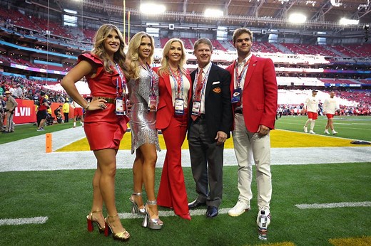 Everything We Know About the Hunt Family, Owners of the Kansas City Chiefs