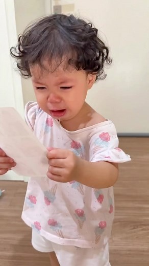 Larissa Chou on Instagram: "Alesha : akan ku ungkit sampai kapan pun 😭😢 kok bisa dia udah paham 😩🤏🏻"